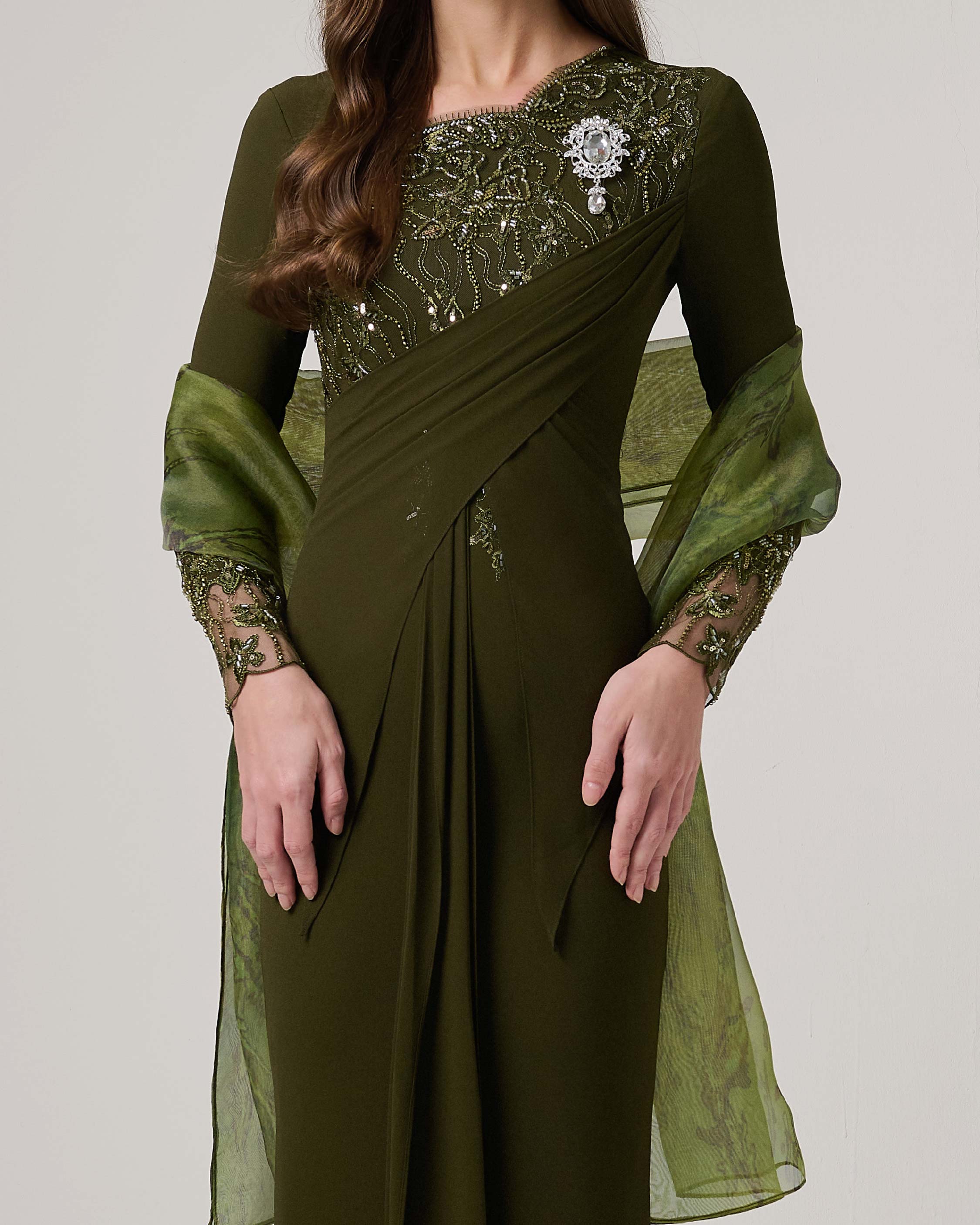 MEHRAA MAHARANEE - KELLY GREEN Qiszar MEHRAA MAHARANEE - KELLY GREEN Qiszar